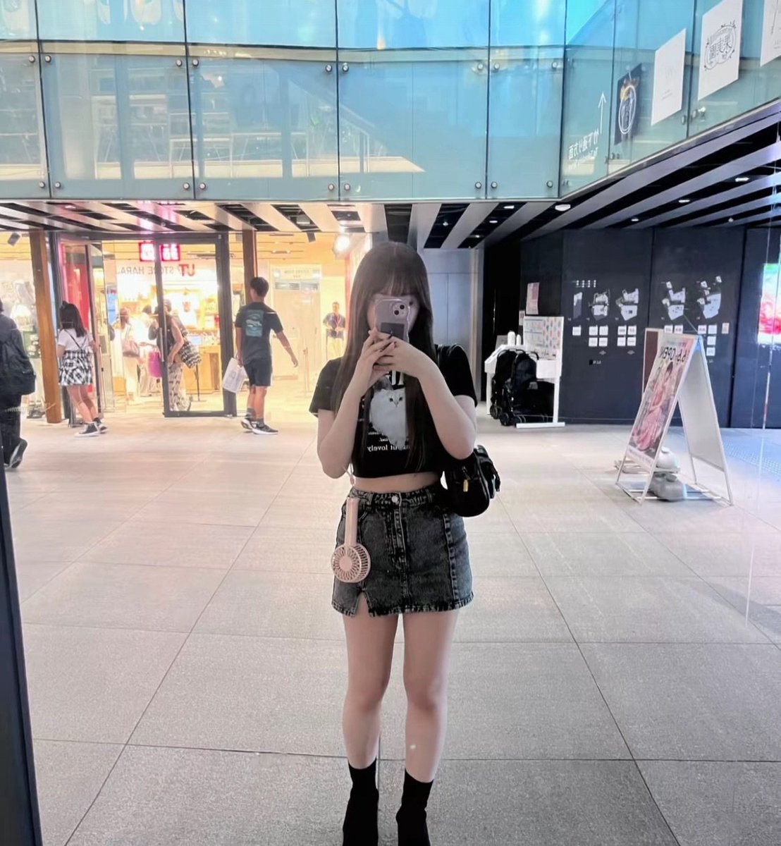 valentin_lavaud's tweet photo. 社会不適合の女子大生でも
好いてくれる人いる？

#裏アカ女子 #自撮り界隈 https://t.co/h02lXT3LLb