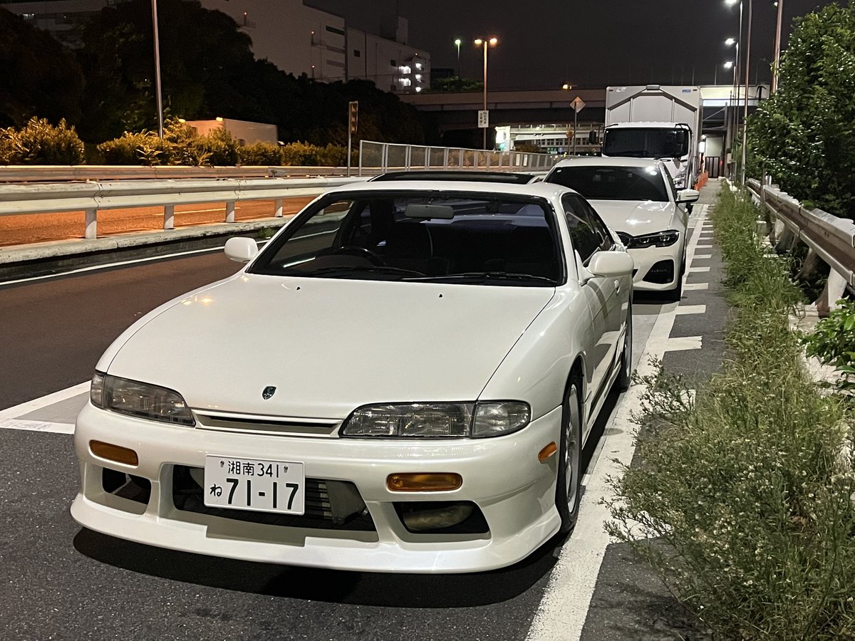 UG_7117's tweet photo. クルマは同じでも年式が新しくなってる
93→95→96 https://t.co/zBi2vaanQU