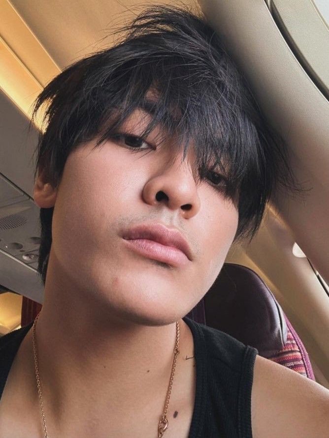 joongsol's tweet photo. These photos of Joong; his cinnamon skin, his hair, his face my favs!!! https://t.co/Obs5zmxiE3