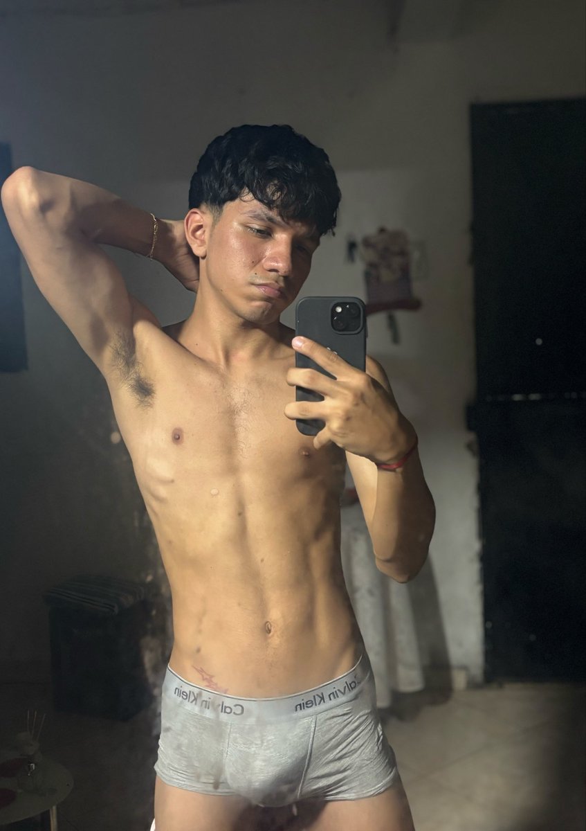 imnotdnel_'s tweet photo. con short o sin el?

#rt #boy #viral https://t.co/a546LJJtfA