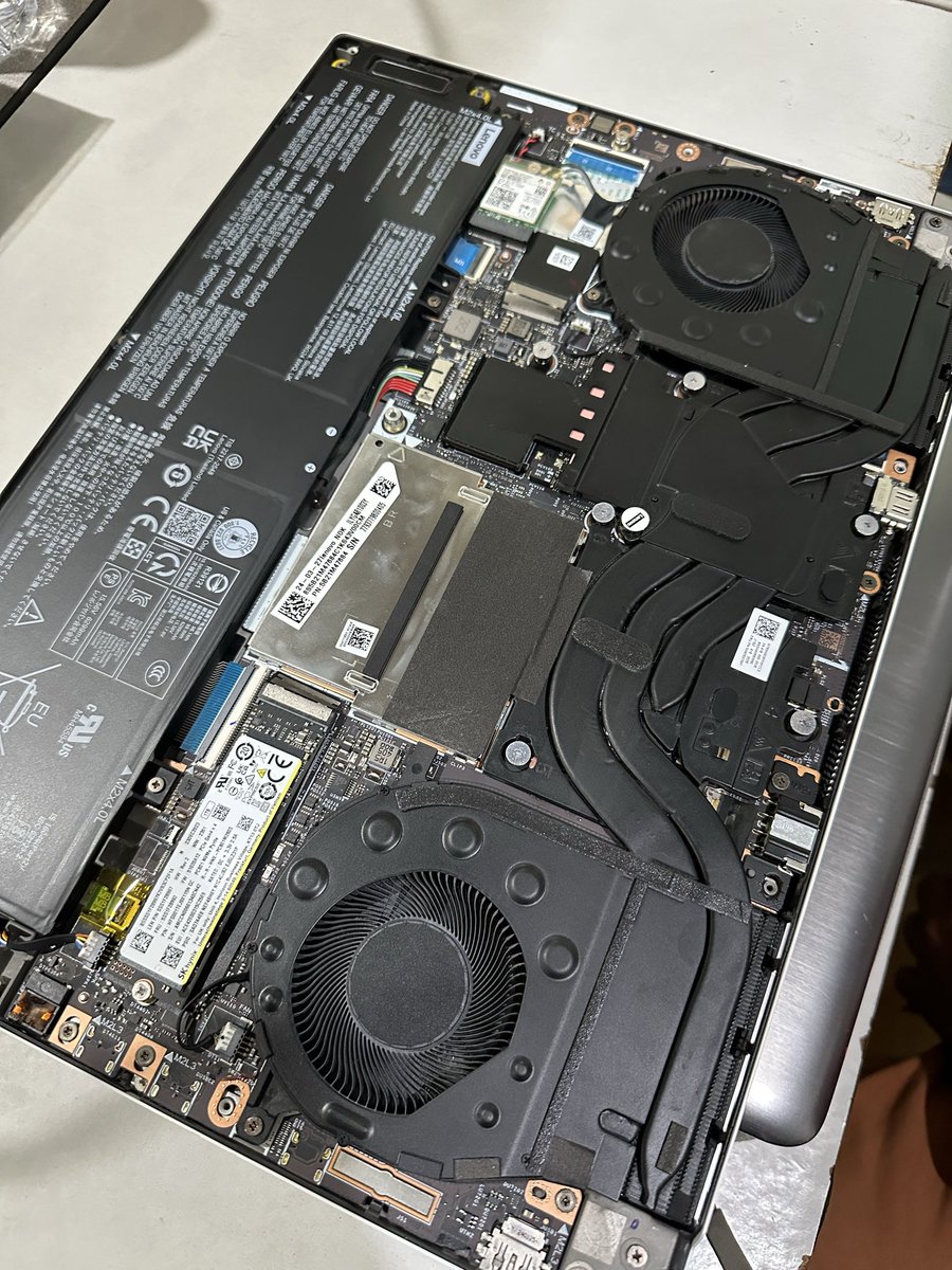 einacstl's tweet photo. My gaming laptop is only 2 yrs old

CPU just became slow one day. It’s the only problem and yet it’s risky to have it replaced 

My heart is broken
I take care of my gadgets

Why does this happen to me 😔 https://t.co/ndspuDA6tp