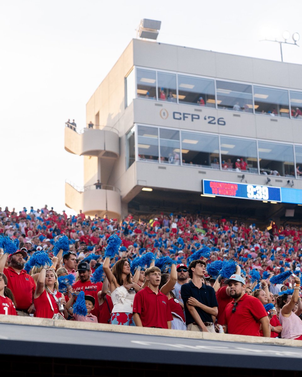 OleMissFB's tweet photo. Same time this week?

#HottyToddy x #SpotTheBall https://t.co/yAtykda6X6