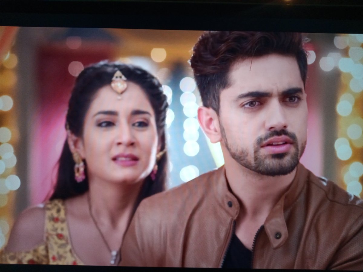 srivyyy's tweet photo. It's been so long 😭 what a show it was 🫶🏻🤌🏻✨
#Naamkaran #Avneil https://t.co/irrARaYysu
