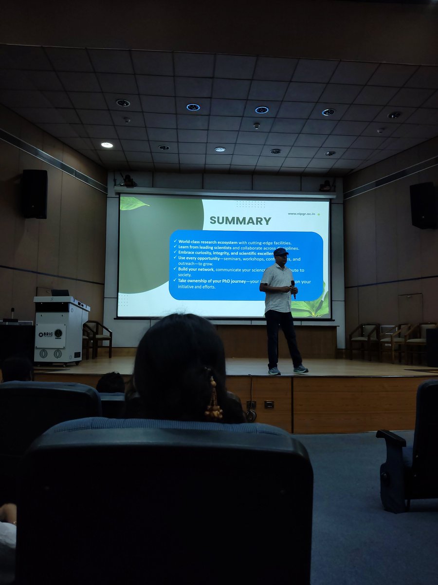 ParneetBrar965's tweet photo. Lab visit at BRIC-NIPGR.
Visited the labs, got a glimpse of ongoing research &amp; had some incredibly insightful conversations about careers in research. Grateful to the Director @manoj_prasad70 , &amp; Science Communicator @Ratnesh_thakur for taking the time to guide and inspire us ✨ https://t.co/odvYtkHwio