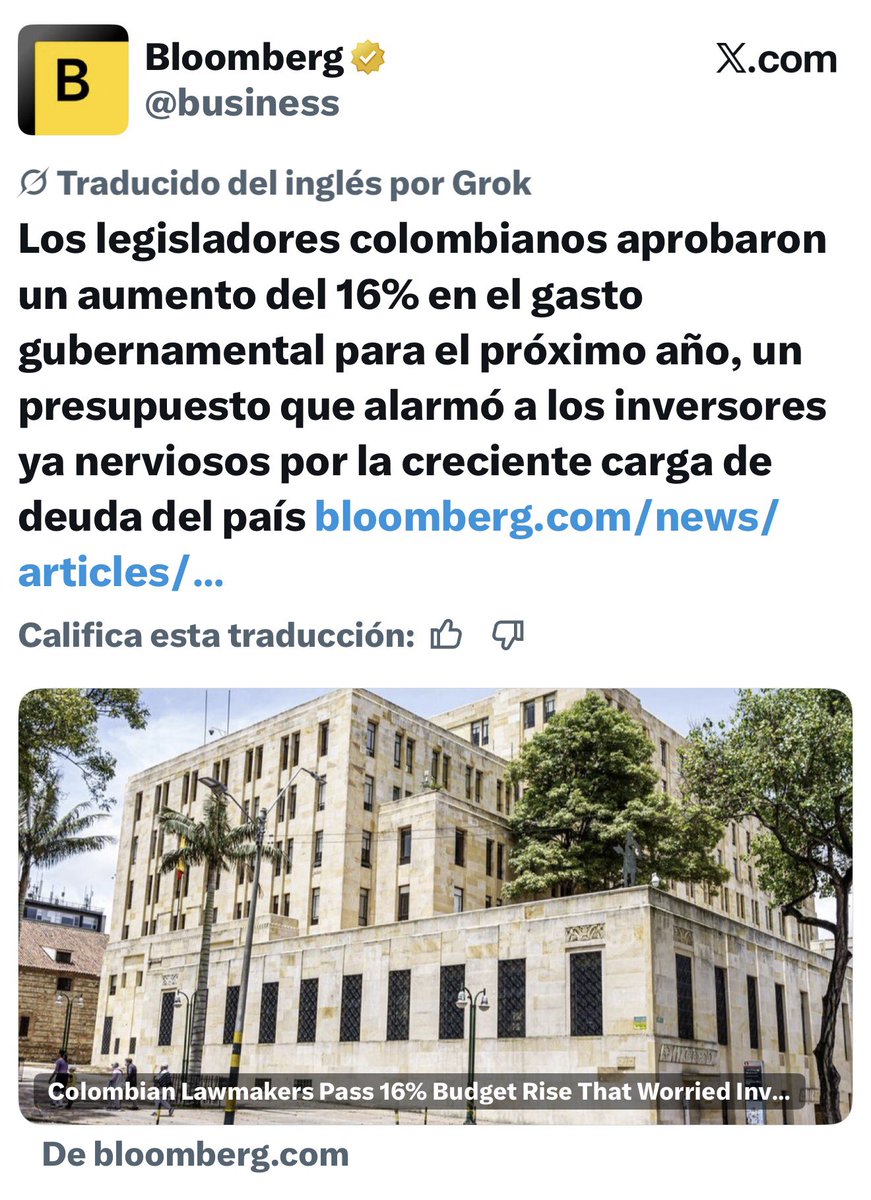 GustavoBolivar's tweet photo. Durante meses madrugaban a darle palo a Petro porque en 4 años incrementó la deuda del 58 al 59% y miren… el que prometió austeridad y “salvar al país” lo empieza a hundir realmente elevando la deuda al 66% del PIB.
RT Las consecuencias apenas se empiezan a ver.
Medios hagan de cuenta que es Petro.