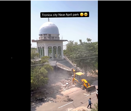 nihal83373752's tweet photo. I don't understand what people here expect from the BJP This is the condition of Muslims our mosques are being demolished https://t.co/Y6HccYIwcf