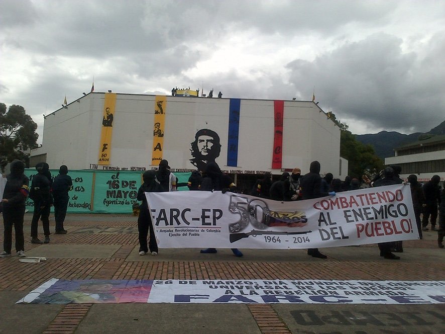 Armagedom87's tweet photo. @DianAngel01 Los jóvenes estudiantes según este hp https://t.co/a88bQd7WYS