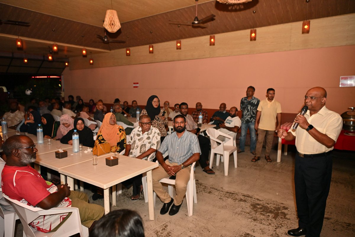 Mohamedfaisalv's tweet photo. MDP riyaasee primary Candidate @abdulla_shahid MDP Membarunaai badhalu kurehvun kuriyah dhanee.. @aabaareh https://t.co/WOq1ITn6LJ