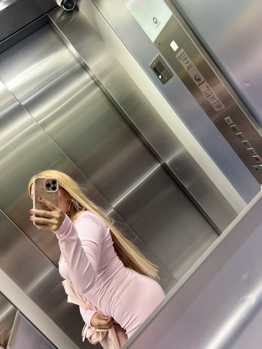 Mellpink666's tweet photo. Holi ya estoy contestando dm 💕🎀🩷 https://t.co/lAuq0y0bND