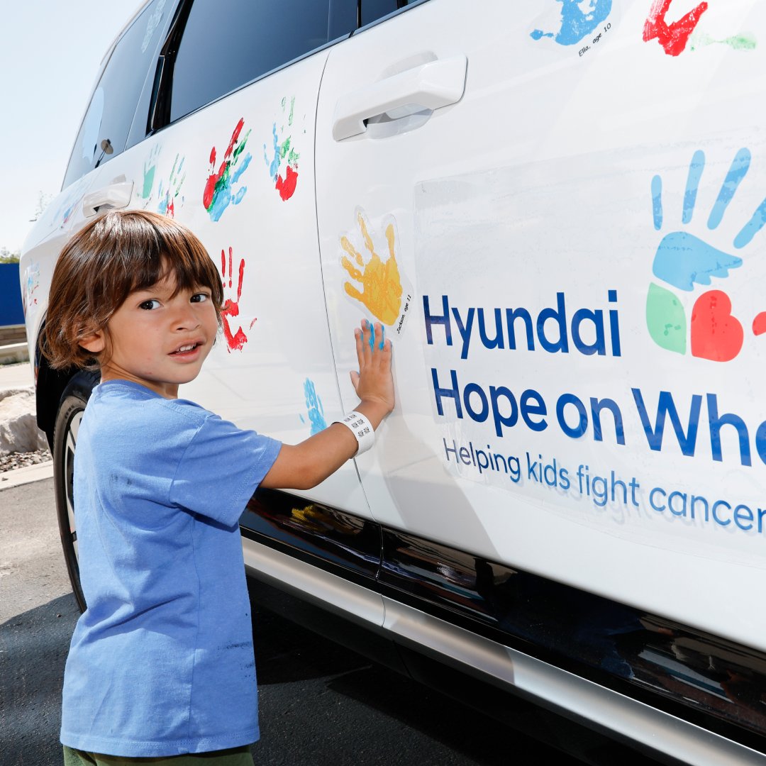 hopeonwheels's tweet photo. Colorful handprints galore at our Handprint Ceremony at Children’s Hospital Colorado in Colorado Springs. ❤️💚🖐️ #EndChildhoodCancer https://t.co/UjzLvaaw2T