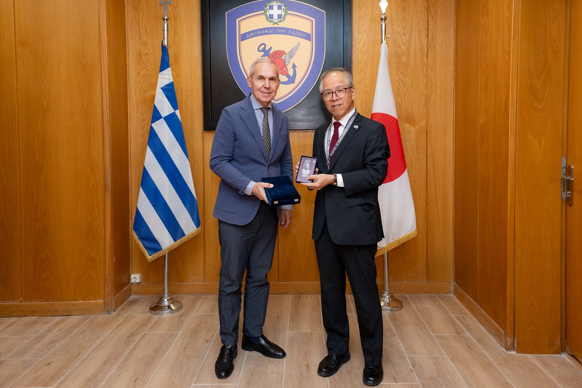 Hellenic_MOD's tweet photo. Αποχαιρετιστήρια συνάντηση του ΥΦΕΘΑ @adavakis  με τον Πρέσβη της Ιαπωνίας Koichi Ito
https://t.co/351NMgfdx7 https://t.co/rAaL6MX34L