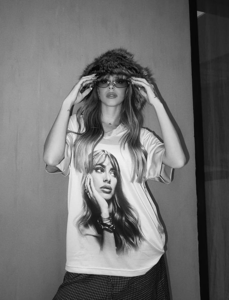 stoesselmexico's tweet photo. ¡México! Ya esta disponible la merch de Tini x Under en el país, consulta aquí: https://t.co/EOB7i6k0Zi https://t.co/PN99F0QNta