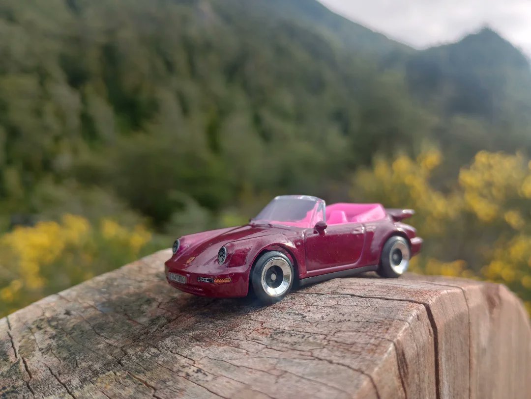 ChannelWalmart's tweet photo. Porsche 911 Turbo Cabriolet https://t.co/duwrQxwanF