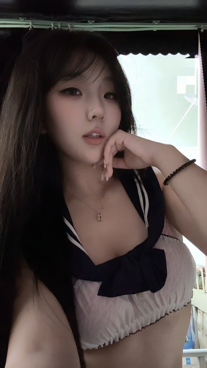 Limamise's tweet photo. 嗯 泳衣返场了🎀❣️ https://t.co/QqcALyhlxS