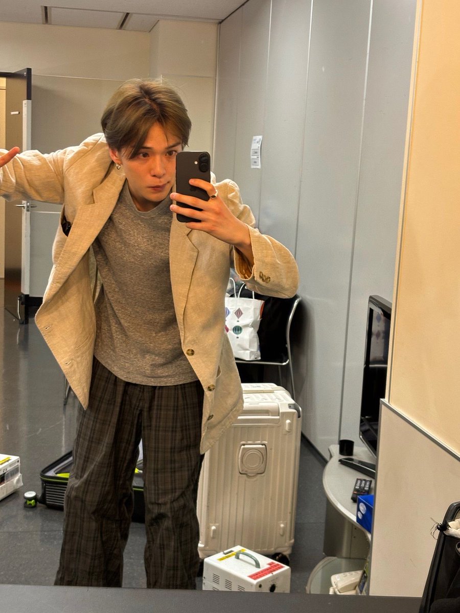 star47yellow's tweet photo. 自撮り上手 https://t.co/Li0mgfyEGD
