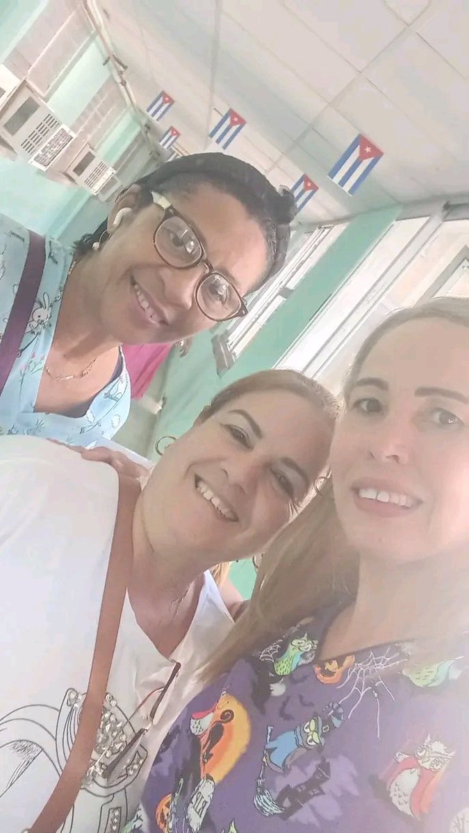 PccSecretaria's tweet photo. Feliz día del enfermera y enfermero neonatologo..Llegue a ustedes las más sentidas felicitaciones.En especial a los de el alto oriente cubano."Reconocimiento eterno para ustedes compañeros" https://t.co/RTvECJABJX