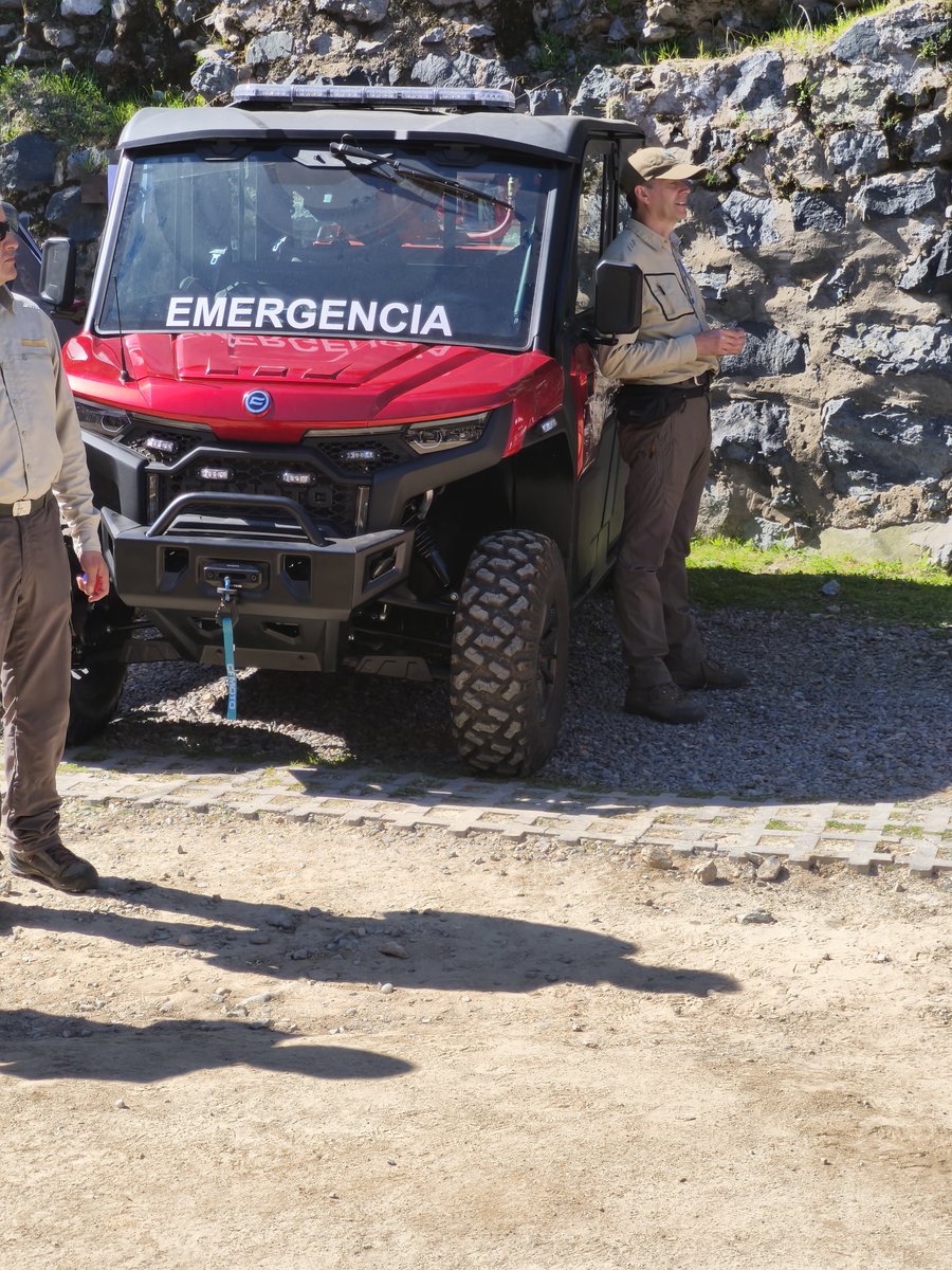 rmunda's tweet photo. Saliendo del parque nacional La Campana, dónde le entregamos a Conaf dos Vehículos UTV 4x4 y 2 drones de alta gama para reforzar sus capacidades de prevención y combate ante incendios y búsqueda de personas desaparecidas, 140 millones app., Ley de incendios ahora... https://t.co/EtDzwpxQBg