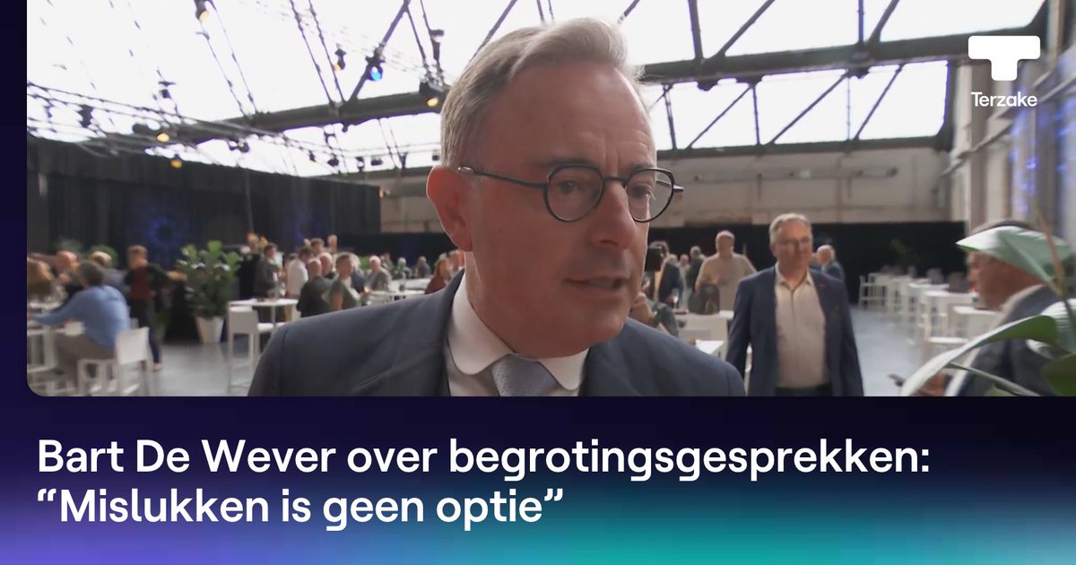terzaketv's tweet photo. Vanavond in #terzaketv: @Bart_DeWever en @conner_rousseau over begrotingsgesprekken. Sabotage aan Nederlandse spoornet, live naar @Bram_VDP. Oekraïne vindt steeds moeilijker soldaten, @marijntriovrt vanuit Kiev. En wat doet een provinciegouverneur precies? Om 20u met @CoolsKat https://t.co/qvE3tqhv4A