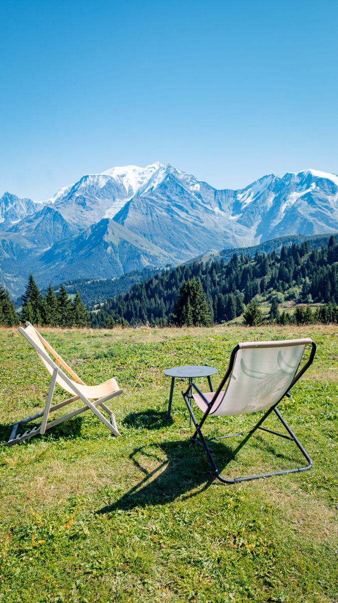 Saint_Gervais's tweet photo. En direct des #alpages de Saint-Gervais Mont-Blanc... Où il y règne comme un doux parfum d'été indien ☀️🍁 https://t.co/8mct6Ls4U9