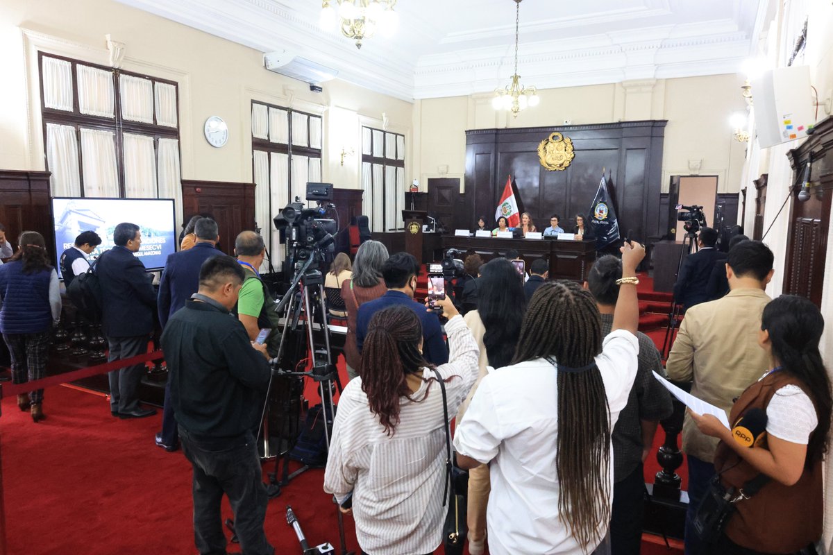 MESECVI's tweet photo. 4/4 📹 Posteriormente, la delegación presentó ante la prensa el comunicado final de la visita y respondió preguntas de periodistas.
🔗 Lee el comunicado: https://t.co/jUBzDLXjsA https://t.co/AyvWTH0MLz