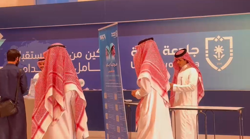 UB_CEC's tweet photo. شارك نادي كلية الهندسة في اللقاء التعريفي بالكيانات الطلابية بكلية الهندسة، بحضور المجلس الاستشاري الطلابي ، للتعريف بالنادي وأهدافه ومجالاته في الهندسة وبناء شخصية المهندس وتعزيز روح الفريق والتطلاعات المستقبلية للنادي

#نادي_كلية_الهندسة
#جامعة_بيشة 
#كلية_الهندسة 
@stubisha https://t.co/UE0OXdAF2m