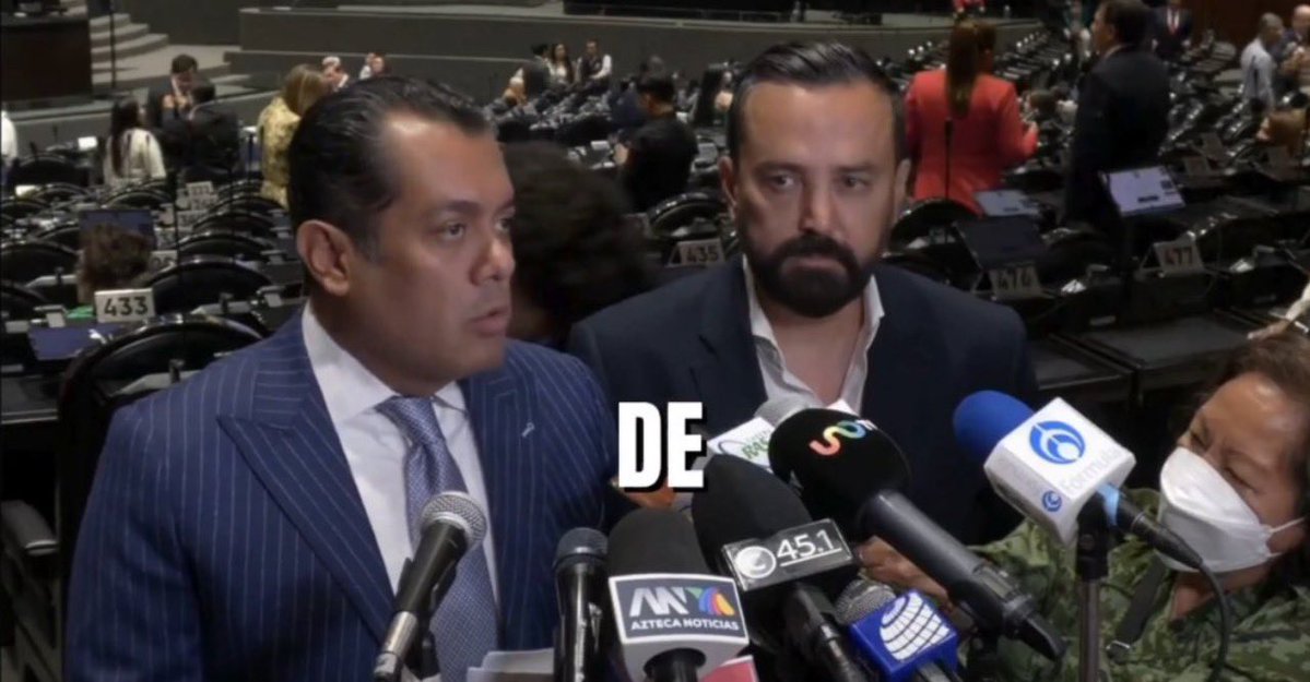 GlodeJo07's tweet photo. Dos de los representantes más corruptos de MORENA (y eso es decir mucho), presentaron orgullosos la ley “antimemes”, así como están leyendo. Los diputados morenistas pusieron a discusión una ley que busca prohibir y perseguir a quienes les hagan memes que no les gusten a los políticos. Porque claro, en este país cuidar sus sentimientos es más importante que:
Abastecer hospitales
Ayudar a las madres buscadoras
Perseguir al narco
Mejorar el sistema educativo
Y un enorme etc.

Este par de tarados son @arturoavila_mx el entaconado y @Sergeluna_S el Gutierritos, esposo de la dato protegido.