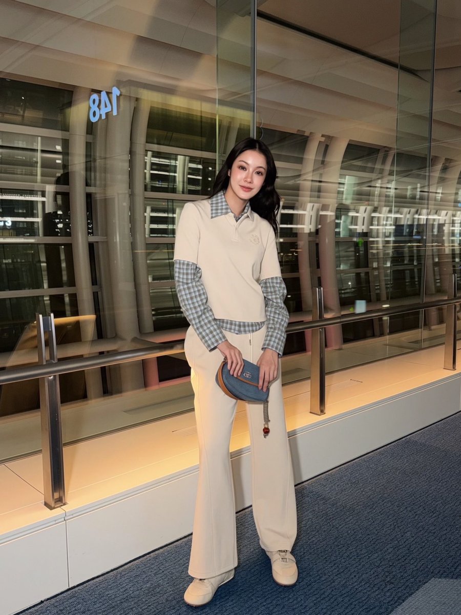 GMMTV's tweet photo. “น้ำตาล ทิพนารี” พร้อมออกเดินทาง เพื่อเข้าร่วมงาน BONIA Autumn Winter 2026 - Find Your Rhythm with Namtan​ ในวันที่ 16 กันยายน ที่กัวลาลัมเปอร์ ประเทศมาเลเซีย 

แฟนๆ รอติดตามรับชมภาพบรรยากาศจากงานได้เลยค่ะ

#BONIAwithNamtan @NamtanTipnaree 
#LiveToMyRhythm
#NamtanTipnaree 
#GMMTV https://t.co/GOfAWdTJMw