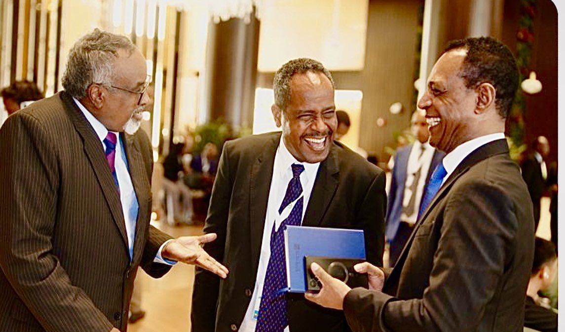 MAWareSO's tweet photo. On the sidelines of the 74th Extraordinary Meeting of the IGAD Council of Ministers, I congratulated my brother HE Ketema Haile Minuta, recently appointed as the Director for IGAD Affairs in the Ministry of Foreign Affairs of Ethiopia.

A man of vast experience in the region, he was previously posted in Mogadishu, Somalia in various capacities, and helped smoothen and deepen the bilateral relations between the two brotherly countries.

@IGADsecretariat is lucky to have him in this role!

@SMHaderaAbera @BerhanuTsegaye @MFAEthiopia @ETEmbassyMGQ @abebaw_bihonegn