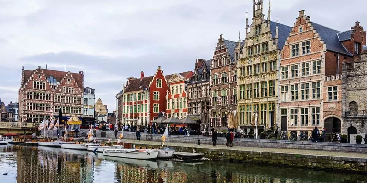 GanGuitaApp's tweet photo. ¡Mirá lo que vi en https://t.co/cQLOrKGHWI! 
✈️ Europa por U$D860
Sigueeeee!!!
Bruselas, Bélgica a partir de U$D 860 desde Buenos Aires 🔥🔥
https://t.co/ofYDyzXZ2y https://t.co/XWbKR8W4jL
