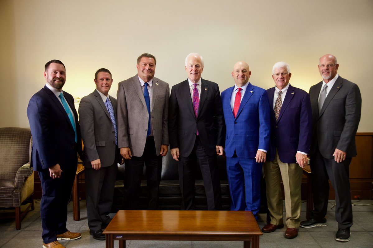 JohnCornyn's tweet photo. Enjoyed meeting with the @PCGNews to discuss the Farm Bill and the priorities of Texas farmers and producers. 
 
Folks like the Plains Cotton Growers play an invaluable role in helping to feed, clothe, and fuel our nation, and I am proud to work to ensure our agricultural producers have the support and certainty they need to succeed.