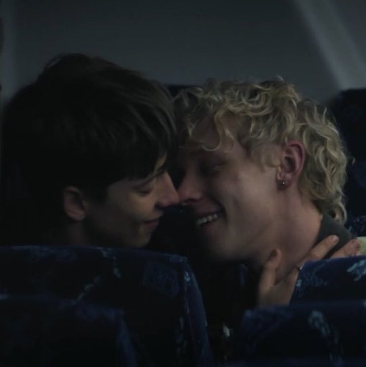 theletter_aa's tweet photo. forever mourning the cut ryan finger sucking scene can you IMAGINE https://t.co/CsU5JzEgwO