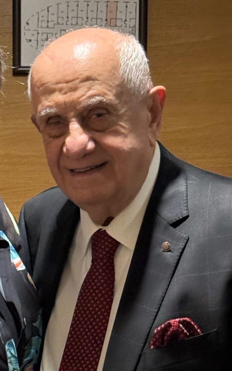 HatayTabipleri's tweet photo. Acımız büyük.
Kıymetli meslektaşımız, üyemiz,  Dr. Adnan Ural'ıkaybettik.
Cenazesi Yarın 16/09/2026 Çarşamba ikindi namazı sonrası Karaağaç Asri Mezarlığında defin edilecektir.
Ailesine, meslektaşlarımıza ve sevenlerine başsağlığı dileriz. https://t.co/IHScxKXWgm
