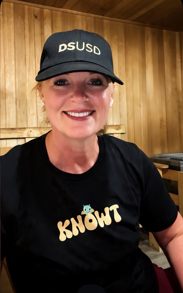 JenWomble's tweet photo. Loving #TechTshirtTuesday with @EduGuardian5 & @fit_leaders communities! 🩷 Check out @Knowt &
@DesertSandsUSD + #FETC!
Thank you for the gear Kelly May-Vollmar, Ed. D. Tiffany
Norton Farmer Faubs Heather Brantley !!!
Live Better
Lead Better
#Grateful #wellness #fitleaders #edleaders #youmatter
#BOYCOTTAVERAGE
#LeadershipMatters #WellnessMatters #LiveWellLeadWell
#edchat #edtech
#TakeonTuesday @fetc