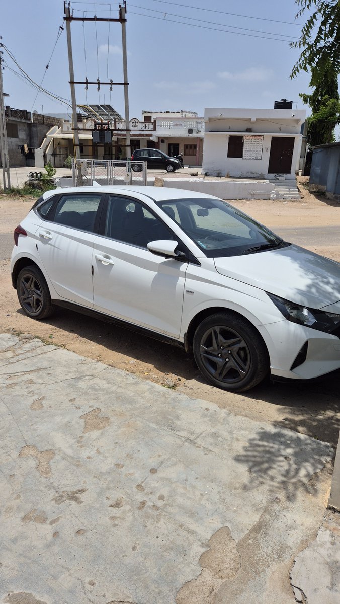 akbarali110's tweet photo. @volklub @TATA_CARS @HyundaiIndia Loved the i20. Bought it for my dad. Used 18K run only.

Stability,  control and power - All in one https://t.co/rQhtlA4Lci