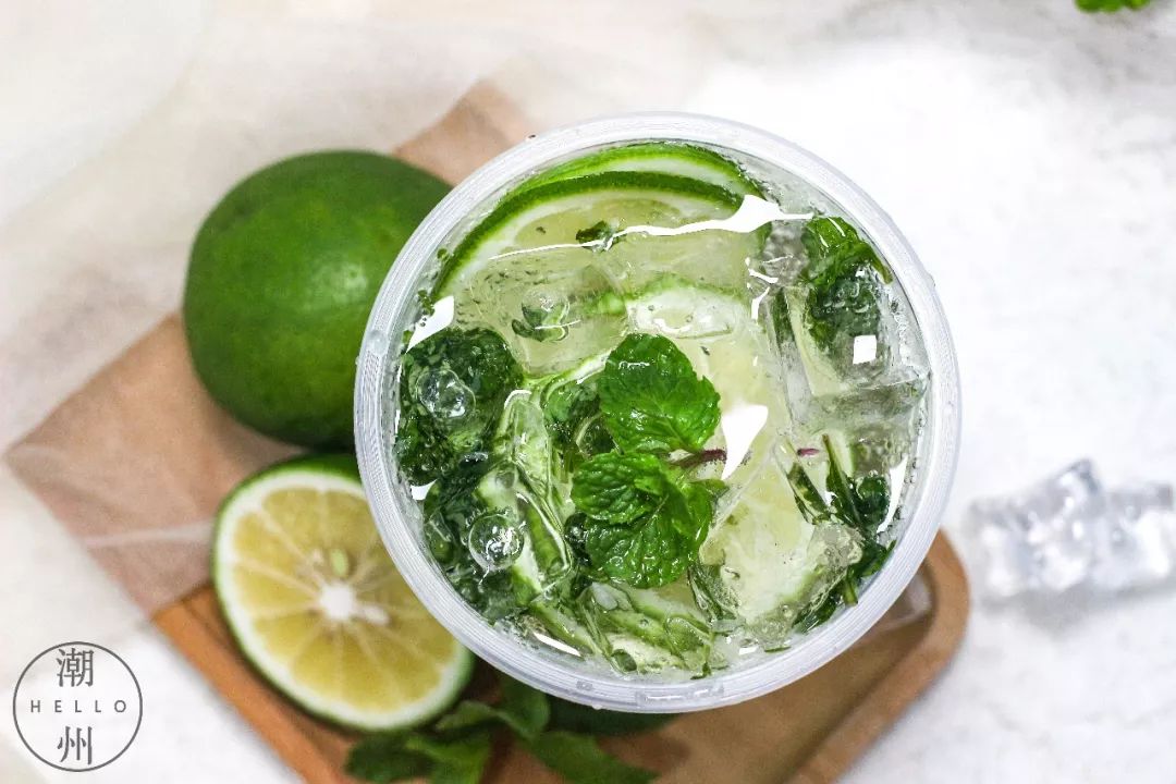 nanaj307363's tweet photo. Craving a quick summer pick-me-up Blend 1 cup frozen mango,  cup coconut water, a squeeze of lime u0026 a dash of mint—ready in 2 mins, icy, and totally refreshing! https://t.co/B8jV7fYM1l