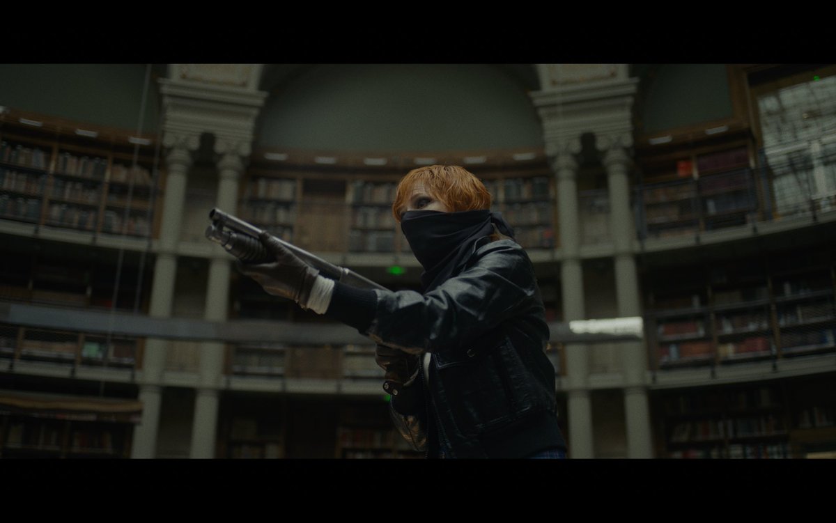 HashtagNP's tweet photo. +800 000 vues du clip
« Des lols et des quoi »
#MylèneFarmer 
https://t.co/n0TpvvNoQH https://t.co/sCj4T4M9hG