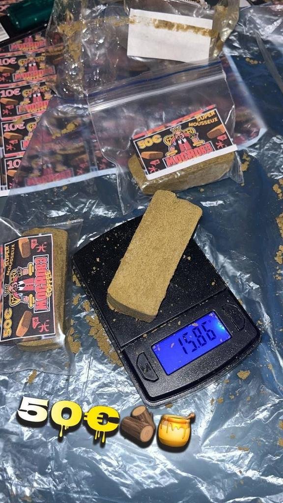 Kleinmarelkcif's tweet photo. 🌿 livraison rapide dans tous les coins DM moi pour commander 🇨🇵
Pour la Team France

 ☎️👉https://t.co/QYLOoZNMBo

WEED BEUH En Livraison sur commande

#LIMOGES
#BORDEAUX #weed
#Shit
Cocaïne
#TOULOUSE https://t.co/XT4C8UuINC