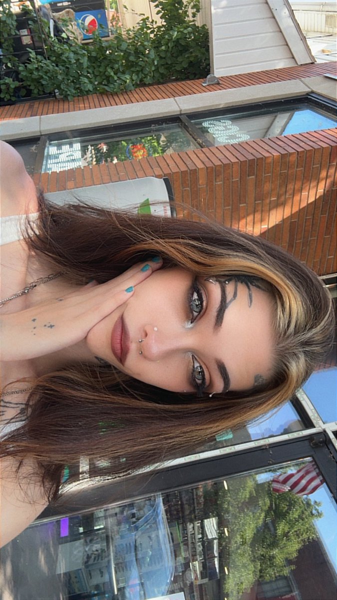 Miss_Devile22's tweet photo. Ruin yourself while gooning over my delicious body you could never touch.
It's time to submit & play into my mind melting ass worship fantasy slave.๐ฅต
#findom #drain #thickGoddess #asshypnosis #mindcontrol #paypig #cashslave #gooner https://t.co/GViVq3O4tO