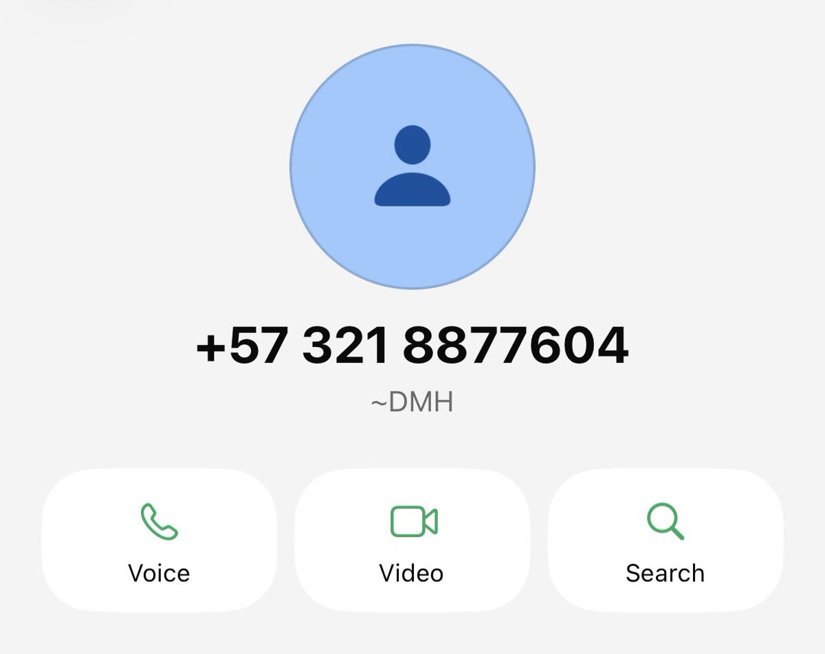 nana_notan_ana's tweet photo. ⚠️CUIDADO CON ESTE MAN EN TIKTOK⚠️ 

Me acaba de tumbar con una boleta para Ryan Castro este 31 de octubre (localidad Sur Alta). Si los llega a contactar para comprarles entradas o ven que anda ofreciendo boletas, ¡PILAS, NO COMPREN! Son robadas. 

A boletearle su cuenta 🔁 !! 🚨 https://t.co/3Xc10ok1Gi