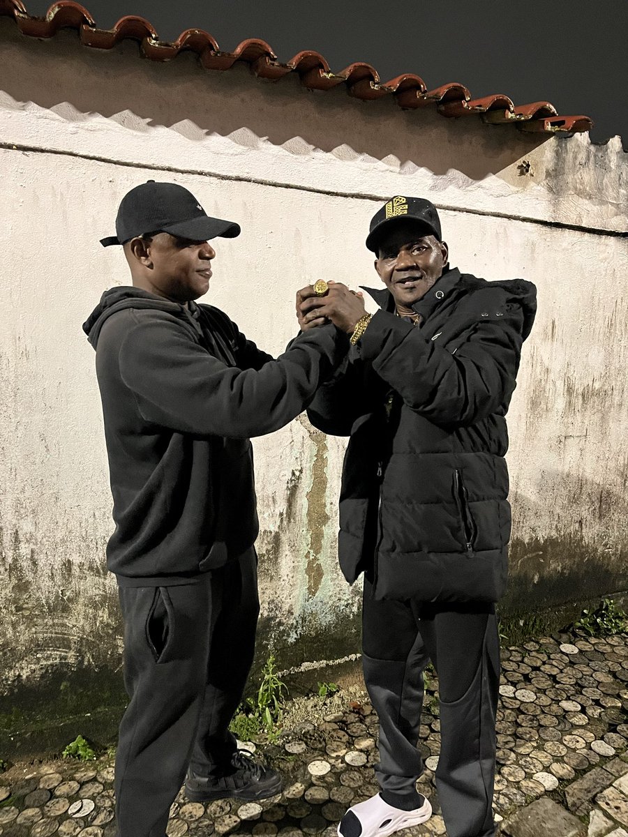 UrubuzinhoOFC's tweet photo. MC CIDINHO 🥋 MC URUBUZINHO 🫡
FAVELA DO RODO ❤️ https://t.co/o0ArXBIWEP