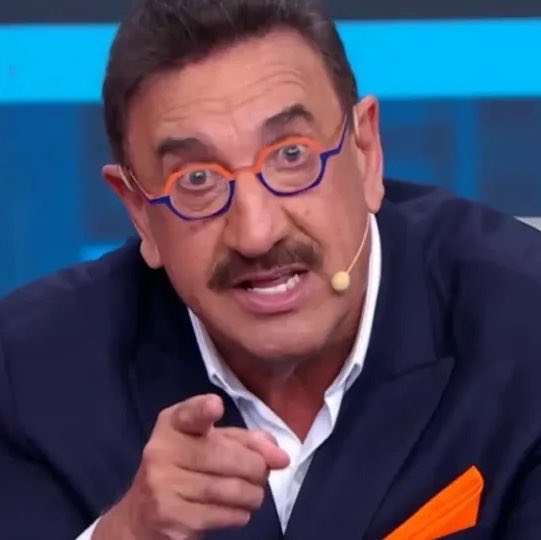 bchartsnet's tweet photo. 🏳️‍⚧️ SBT perde recurso e será obrigada pela Justiça de São Paulo a exibir resposta de Erika Hilton no Ratinho antes das eleições.

Segundo a Folha, permanecem válidas a concessão do direito de resposta, o prazo estipulado de 10 dias para o cumprimento da determinação e a aplicação de multa diária de R$ 50 mil em caso de descumprimento. SBT e Ratinho foram procurados, mas não se pronunciaram ao jornal.