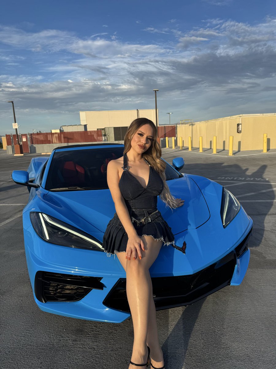 sofiegotfans's tweet photo. That’s it…I’m cumming out of retirement! Who’s ready to film nasty content with me? 🎥🫦 #Onlyfans #Topcreator #digitalwhore https://t.co/GEfsIeraw7