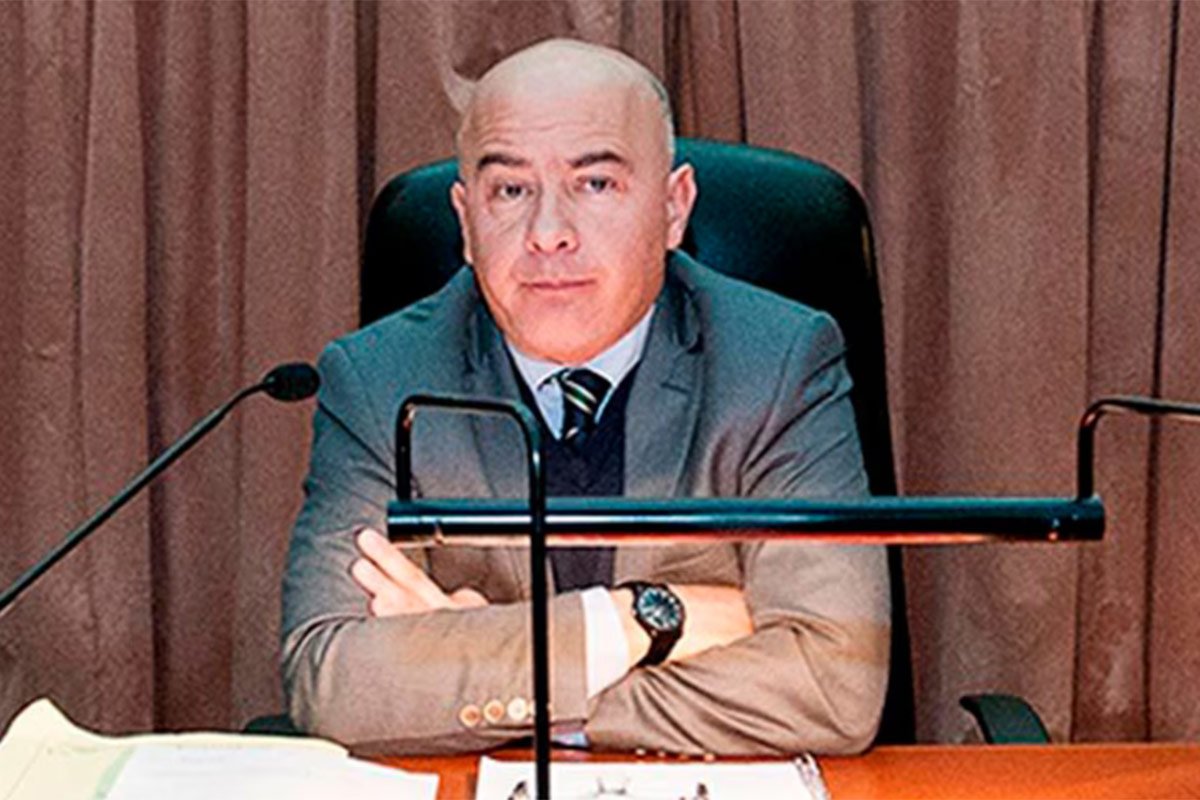 leo_argentino's tweet photo. Este es el Juez Adrián Grunberg, quien votó por la absolución de todos los implicados en Sueños Compartidos. El mismo juez que sobreseyó a CFK en la Causa Hotesur-Los Sauces sin juicio. Si sos K, que no se note tanto, reverendo hdp. Esta lacra es un traidor a la patria. https://t.co/7Vxv9ZDTqn