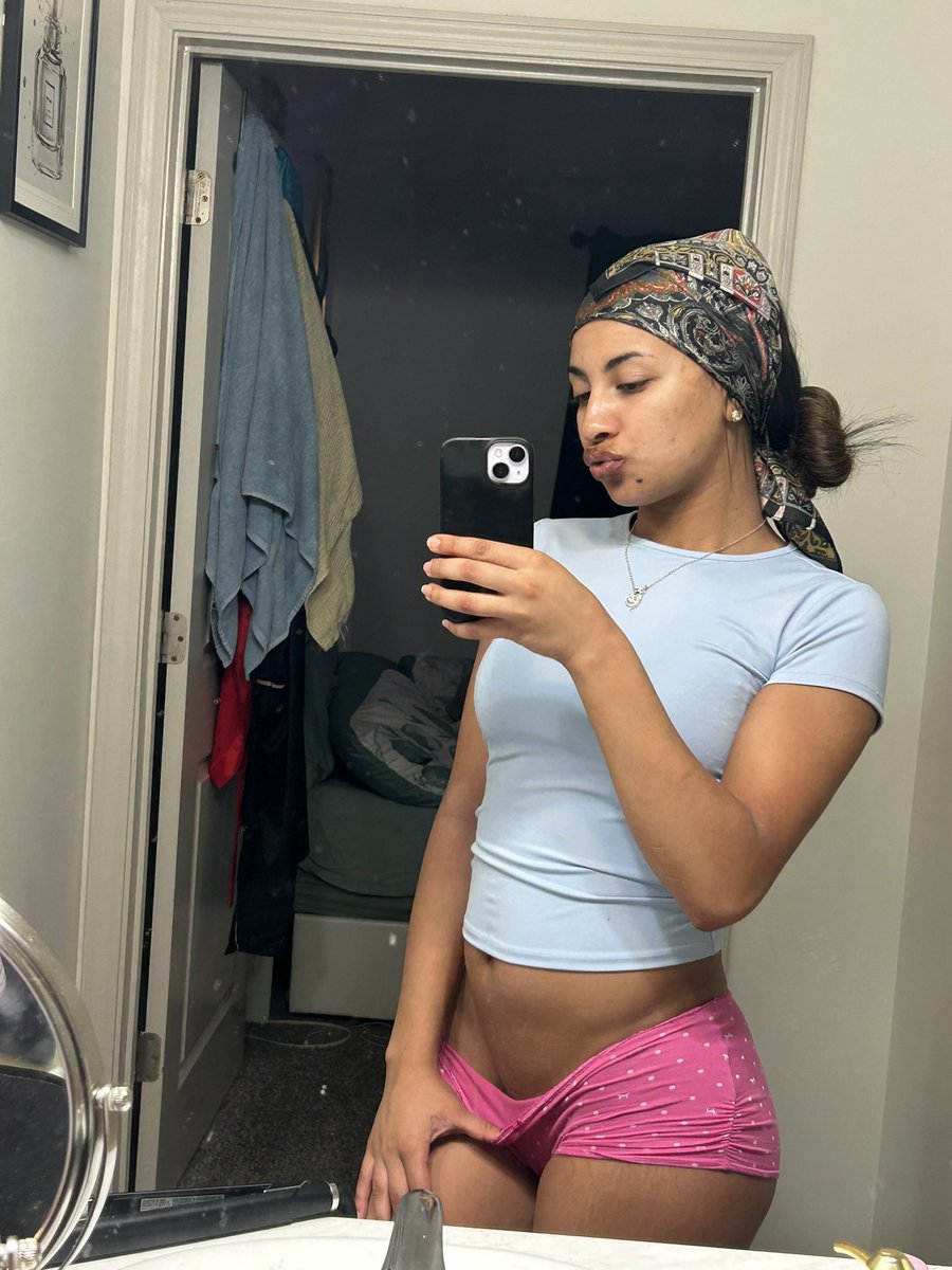 imGoddessLili's tweet photo. Who’s in Houston and around that’s tryna meetup? Hmu so I can  syd(no cash meet)🍆💦#htx #htxlinks #htxmeets #houstondowntown #houston https://t.co/rBI0GCNzFQ