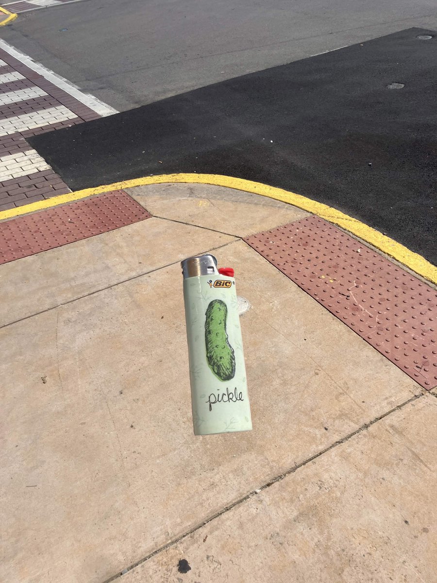 FortuneBlu's tweet photo. I finally found one, a real one https://t.co/eg9gpVnmvg
