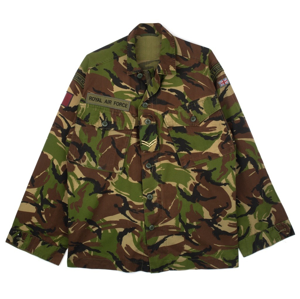 swisslinkinc's tweet photo. 🇬🇧 British Woodland DPM Combat Jacket, $19.99. Lightweight cotton in the original four-color DPM brushstroke, two big chest pockets, zip front with storm flap. Real UK issued kit. https://t.co/umYvu8ItqQ