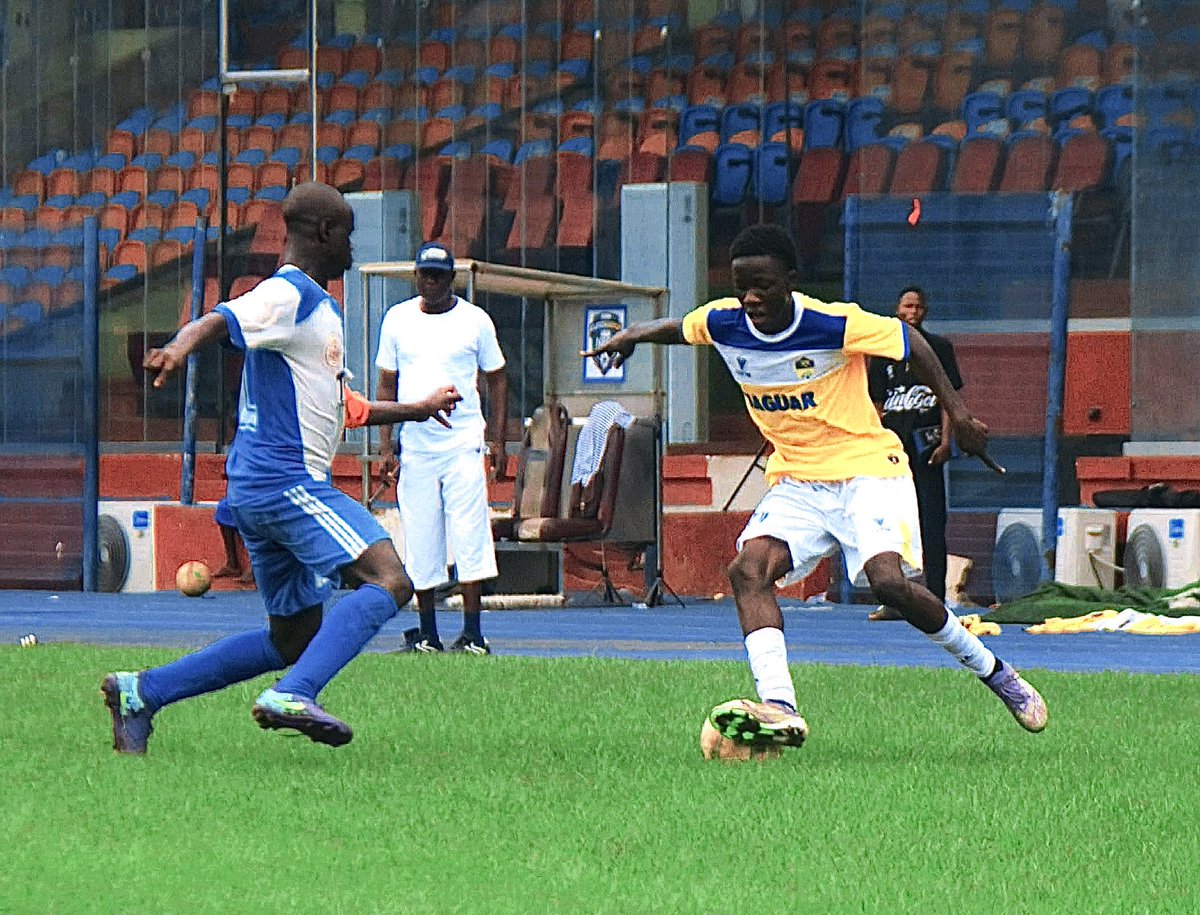 Derogba_AF's tweet photo. action scenes ⚽️ https://t.co/9pjucdL0Vl