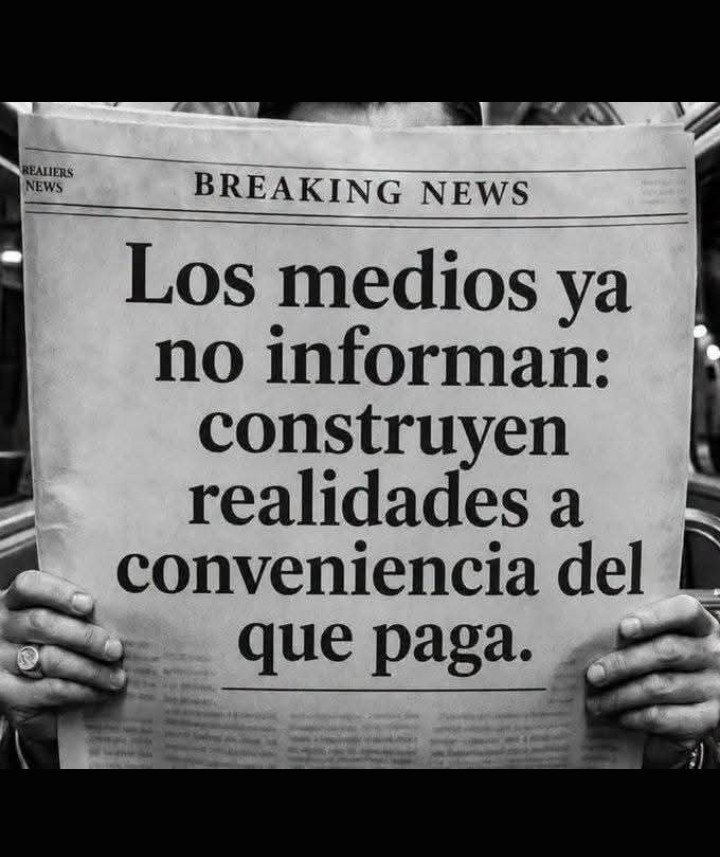 Brujo122371's tweet photo. @elespectador Siii como no . Jajaja como los latinoamericanos somos bobos todos . Ya LATAM está despertando https://t.co/L9x8NRT8or