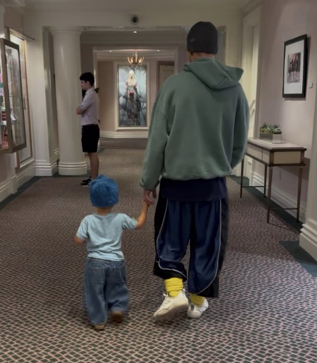 jbieberbrss's tweet photo. PAI E FILHO! 

Justin Bieber via Instagram com Jack Blues. https://t.co/mdKWIMQs9G