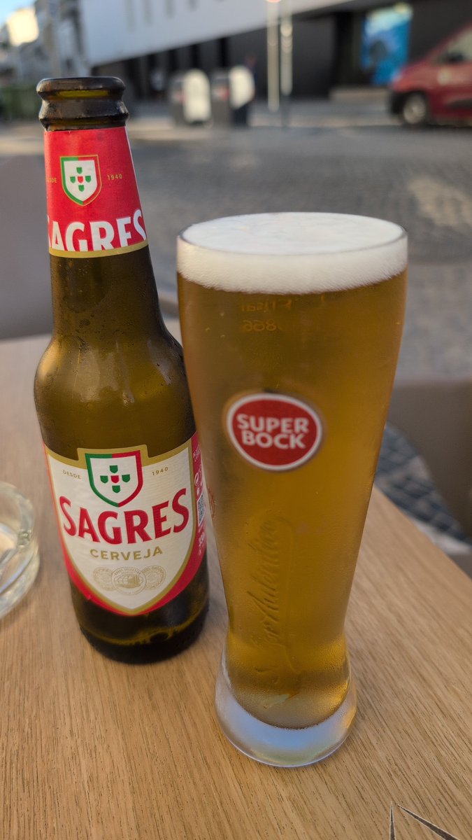 BertySi's tweet photo. Which wins in #portugal #superbock #sagres ? https://t.co/T3qFvin2r3